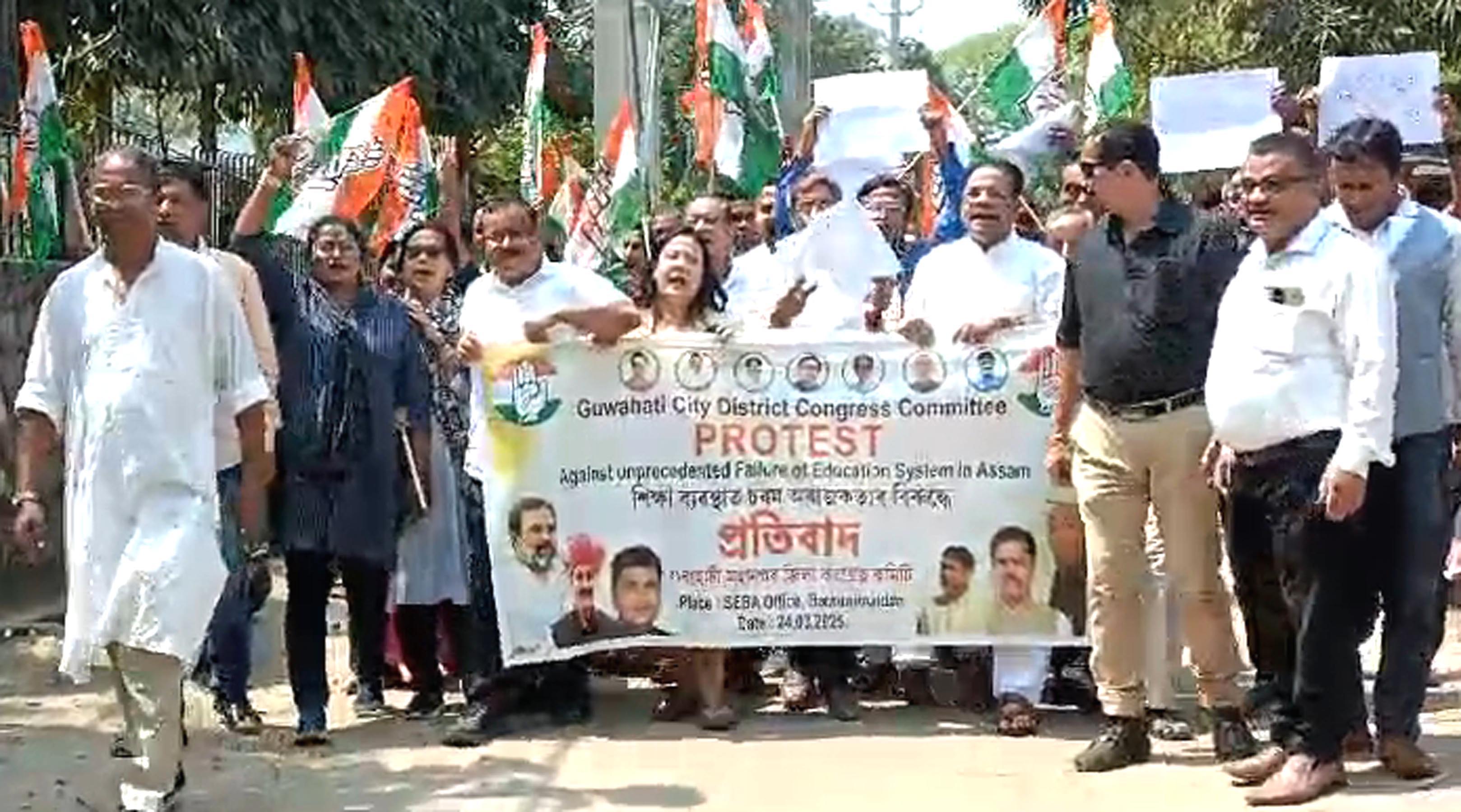 Guwahati City District Congress Committee staging a protest against Unprecedented Failure of Education System  in Assam at Guwahati on 24-03-25.Pix by UB Photos